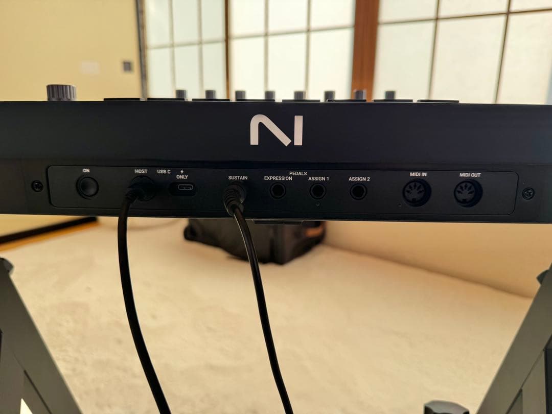 KONTROL S61N MIDIキーボード 61キー