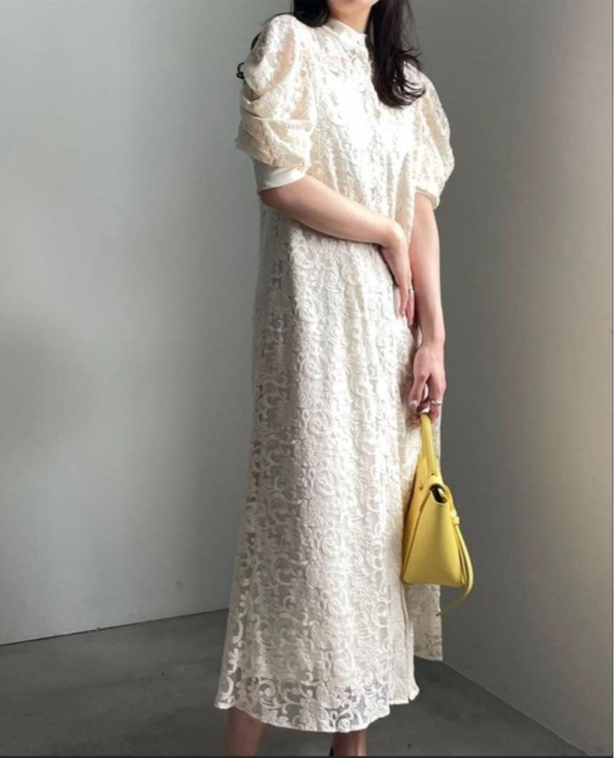 アメリ ドレスDRAPE SLEEVE EMBROIDERY DRESS
