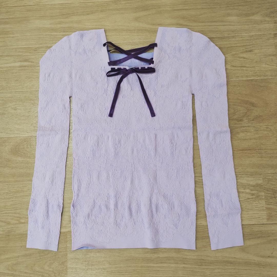 お値下げ！新品　ノーソーイングニット　スクエアネックデザイントップ ライラックM