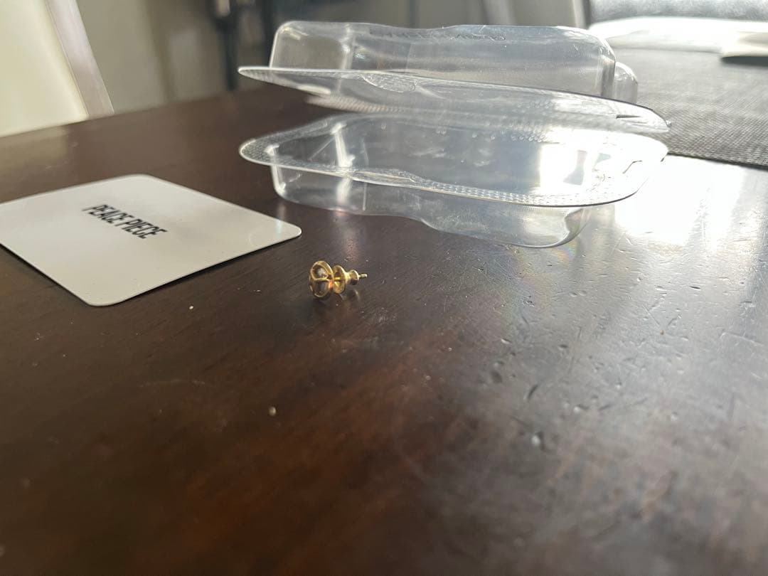 キャリアリングCAREERING ゴールド ピースマーク ピアス(片耳用)