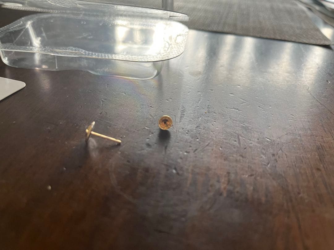 キャリアリングCAREERING ゴールド ピースマーク ピアス(片耳用)