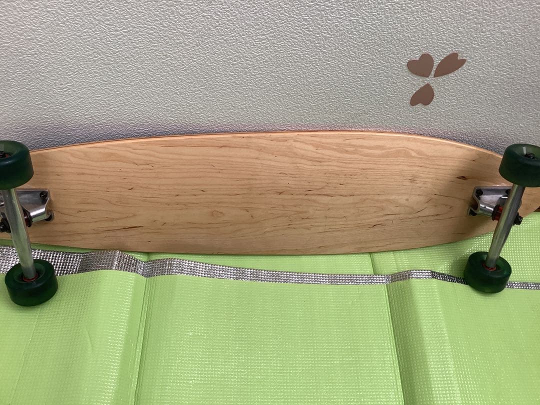 木製ロングボード 緑色ウィール