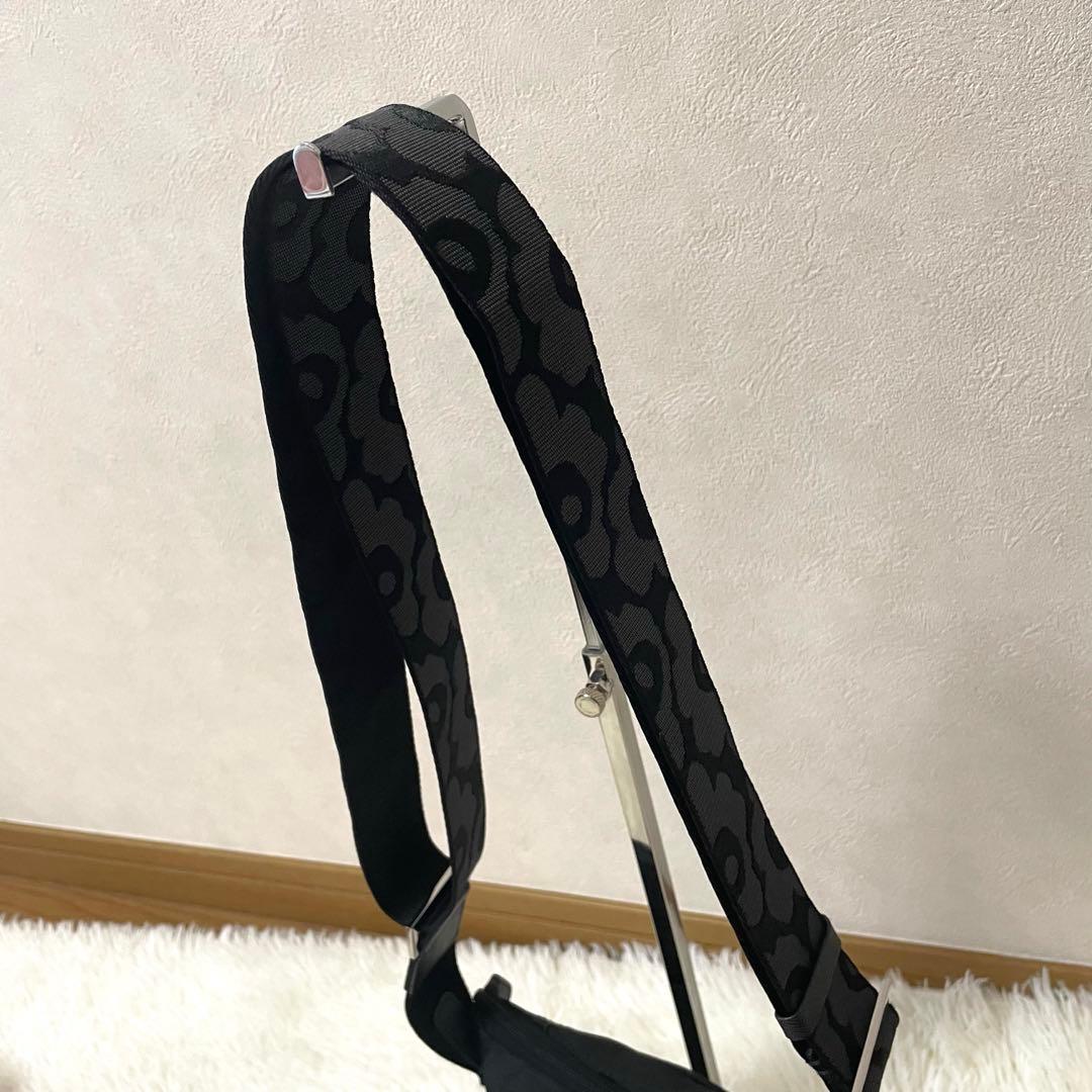 マリメッコ Essential Bucket Solid ショルダーバッグ