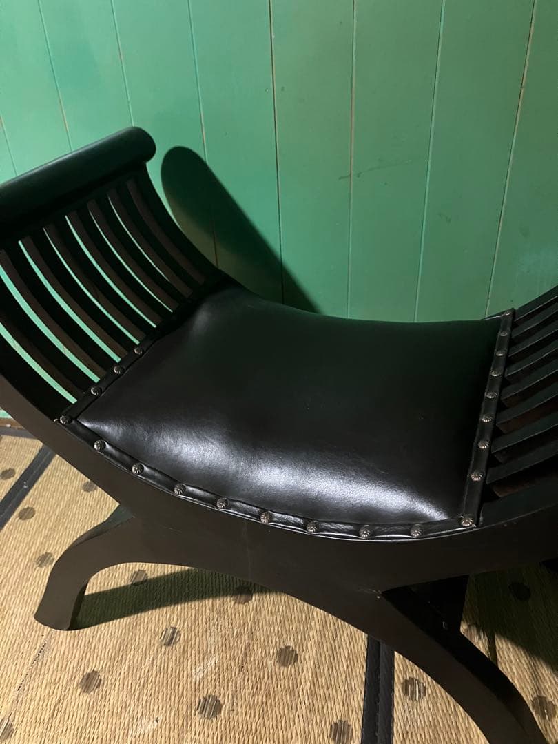 カルティニチェア　一人掛け　黒レザーシート　アジアン　スツール　家具