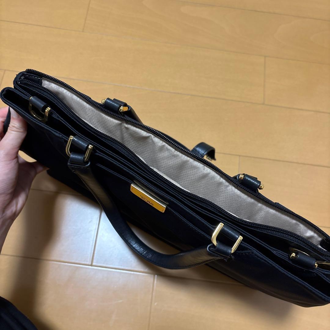 TUMI ブラック ナイロン ビジネスバッグ