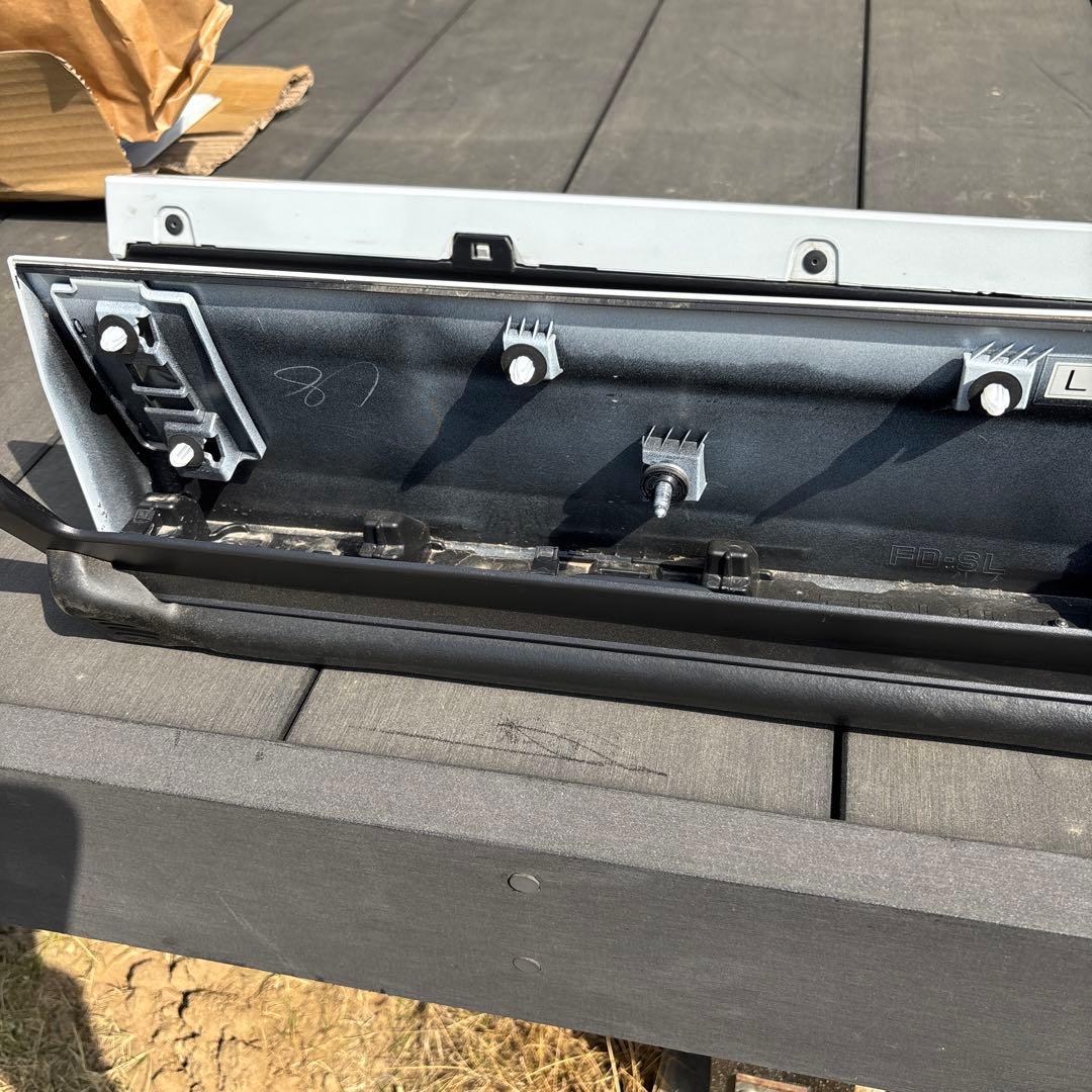 アルファード40 フロントマットガード左右 スライドマットガード左右(ジャンク)