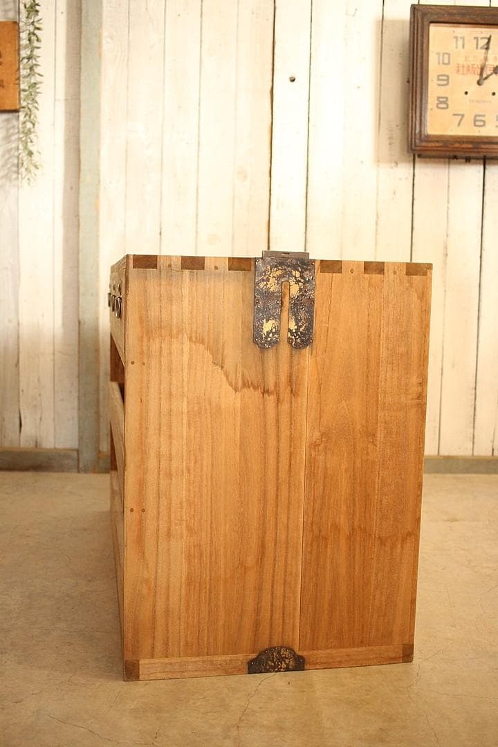 古い木製の引き出し5杯　チェスト　食器棚　古家具　古民家　時代家具