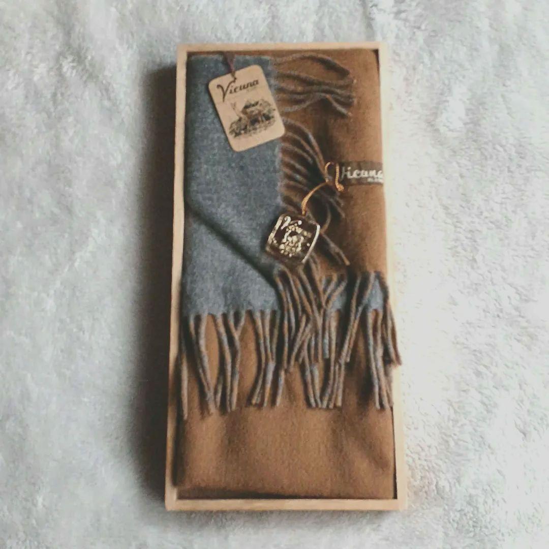 【新品】VICUNA BLEND マフラー　毛100%　ブラウンxグレー