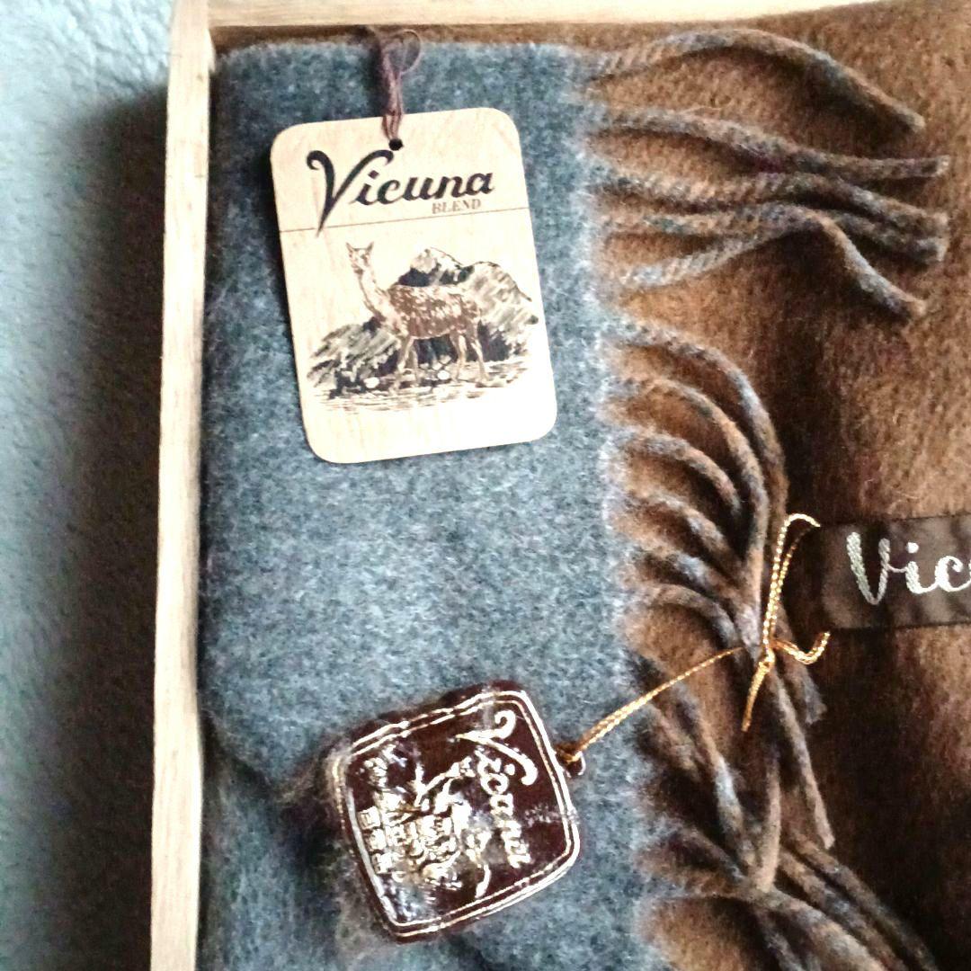 【新品】VICUNA BLEND マフラー　毛100%　ブラウンxグレー