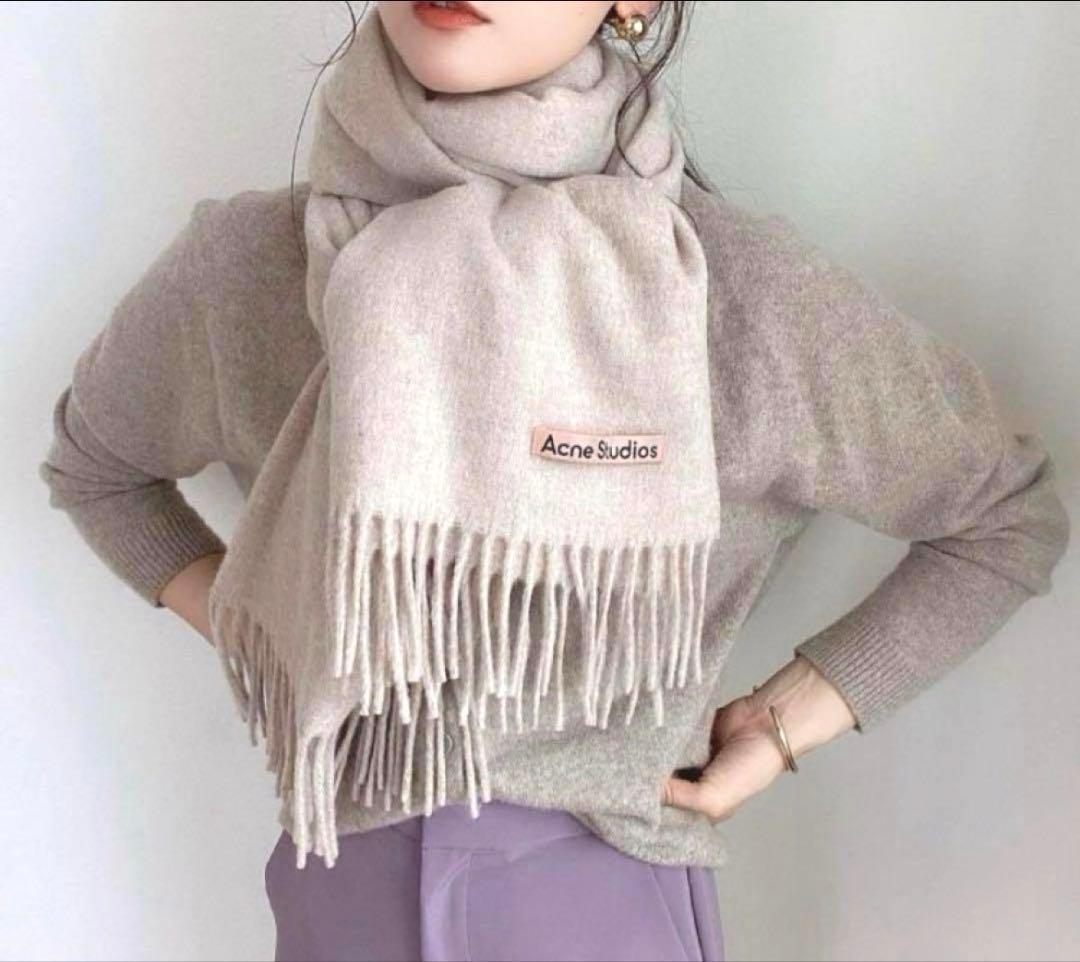 Acne Studios クリームウール大判マフラー