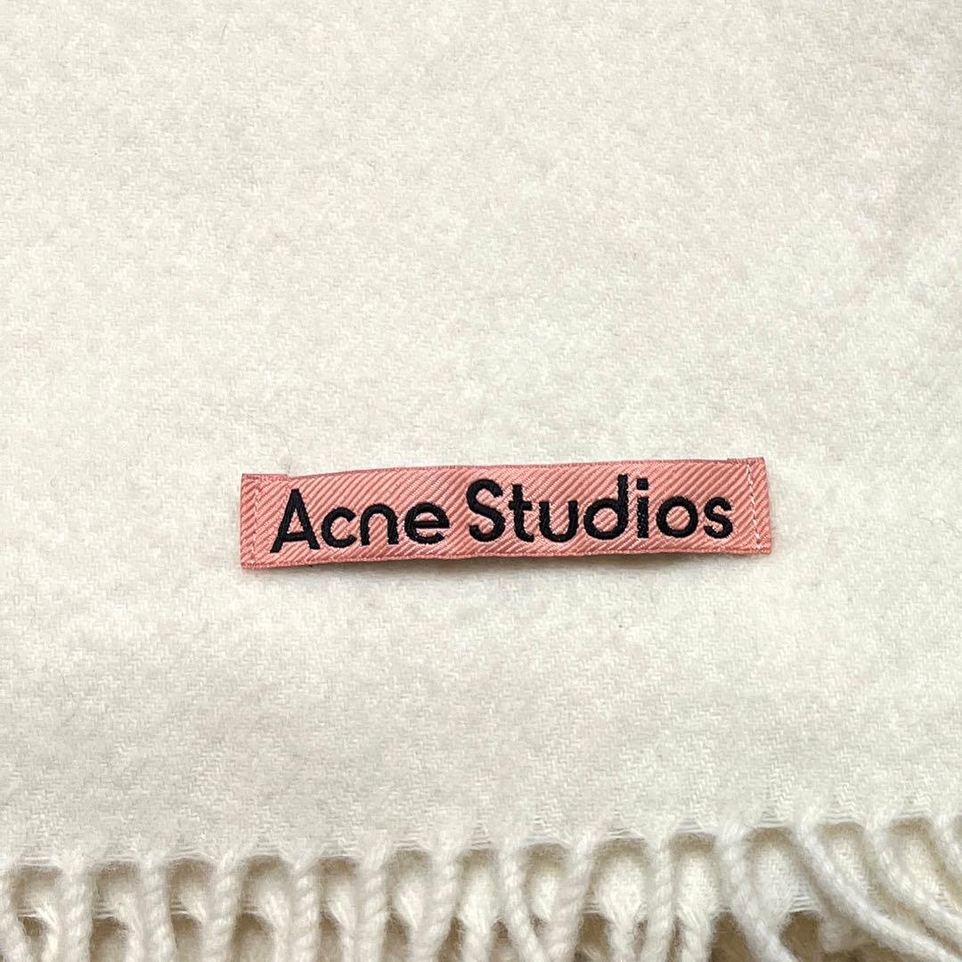 Acne Studios クリームウール大判マフラー