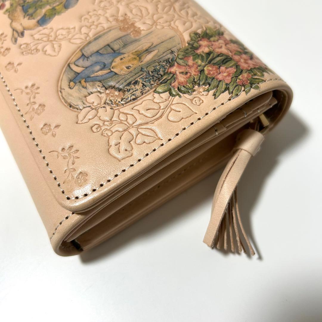 T*t様 ピーターラビット 長財布 レザー 型押し ペイント アート ベージュ