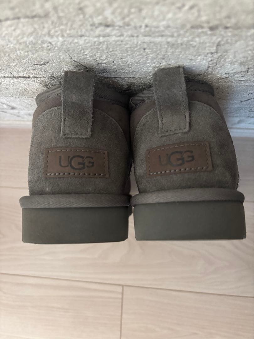 UGGクラシック ウルトラ ミニClassic Ultra Mini グレー