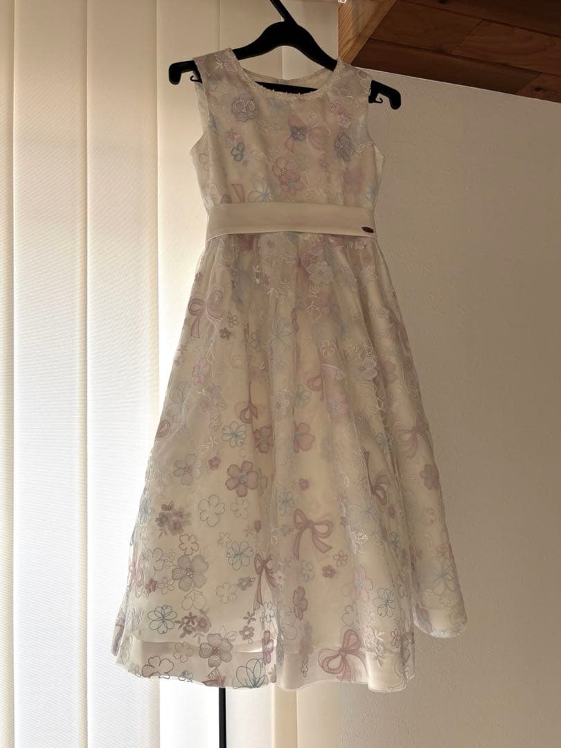 お花刺しゅう ドレス　オフホワイト