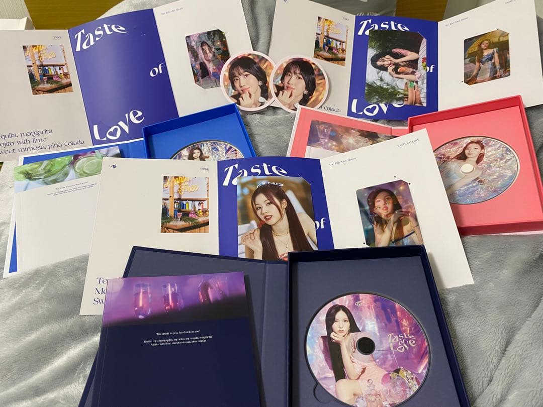 TWICEアルバムセット(付属品有)