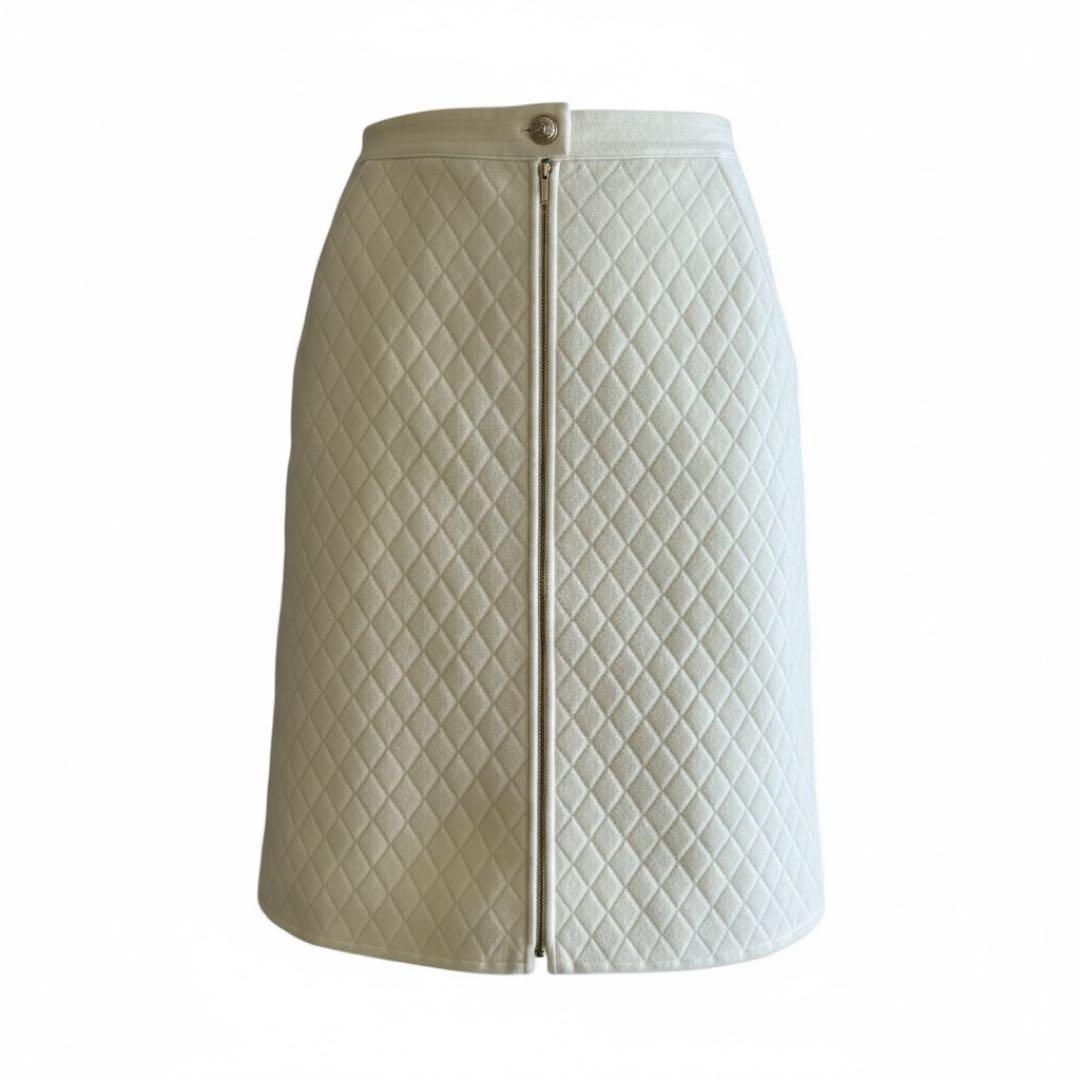 CHANEL 未使用　ココボタン キルティング Aラインスカート　38