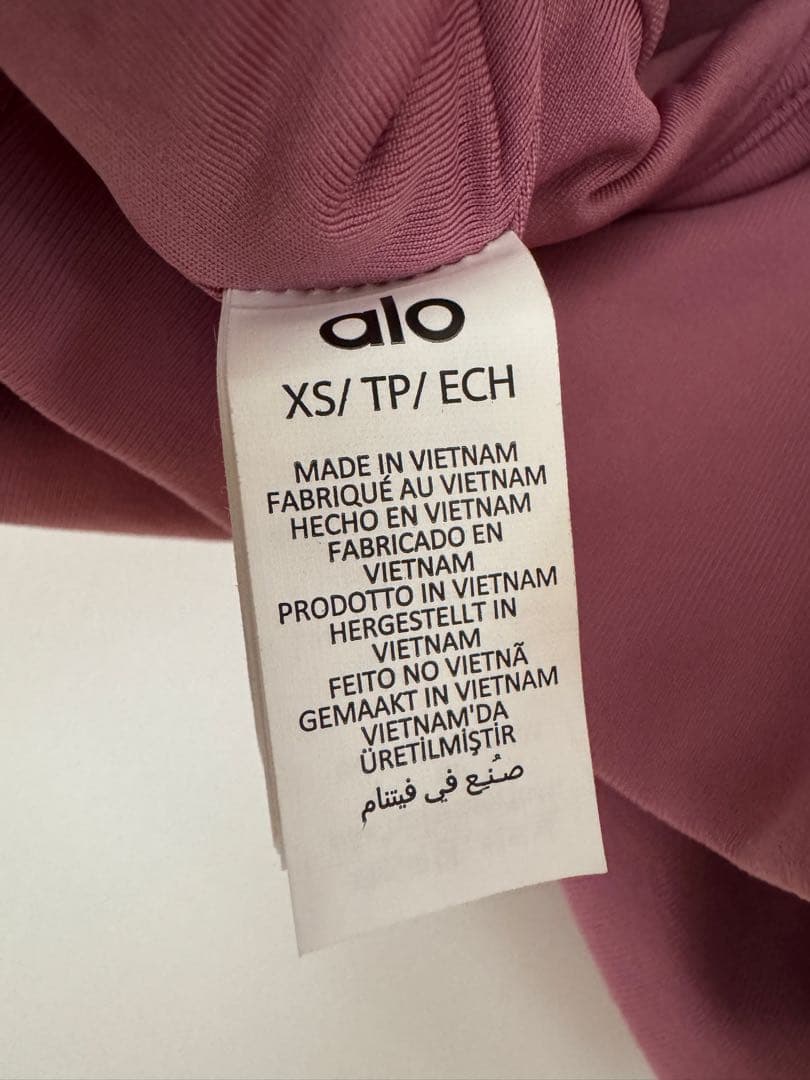 alo yoga Wild Thing Bra ブラトップ　ヨガウェア