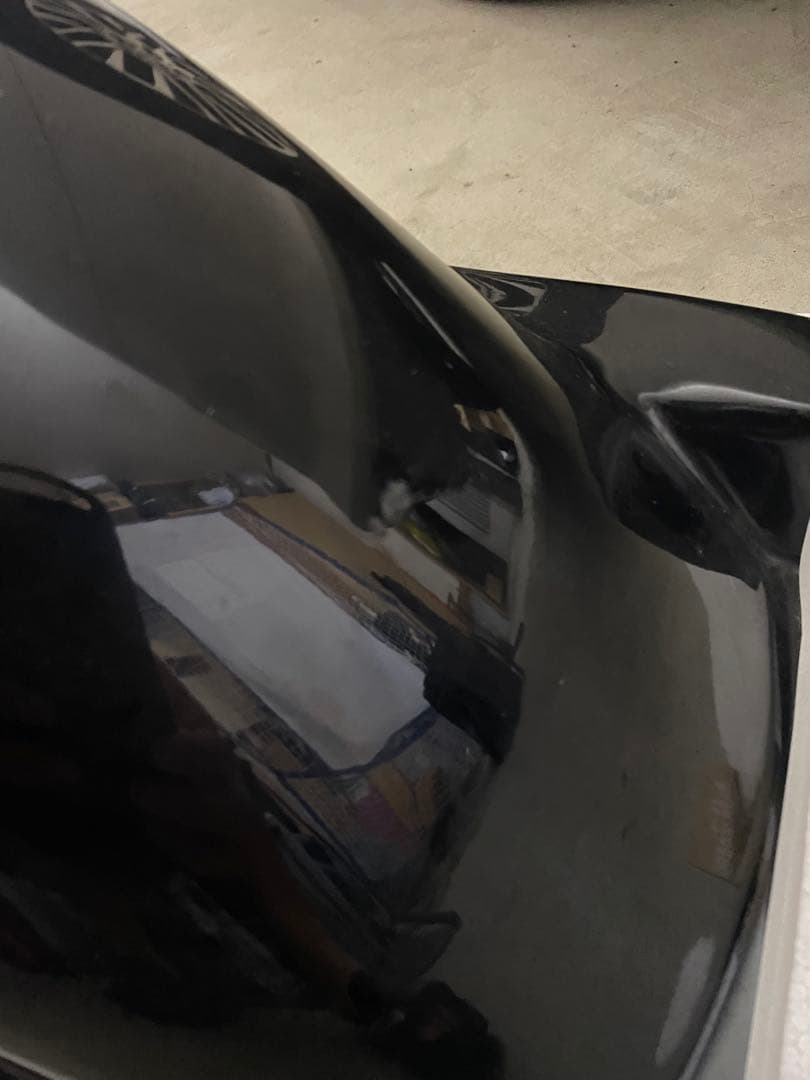 多分XJR1200に付いていたと思われるフェンダー中古品詳細不明写真で分かる方