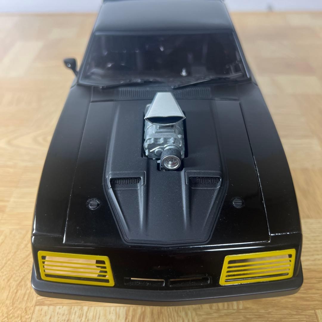 【開封美品】1/18 MAD MAX 2 インターセプター【オートアート】
