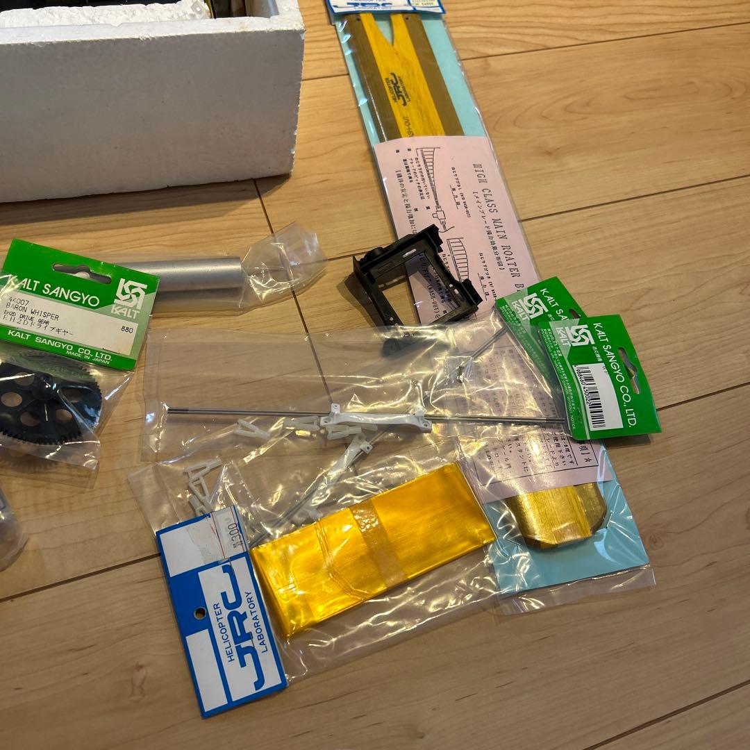 カルト産業 電動RCヘリコプターバロン ウィスパー　BARON Whisper