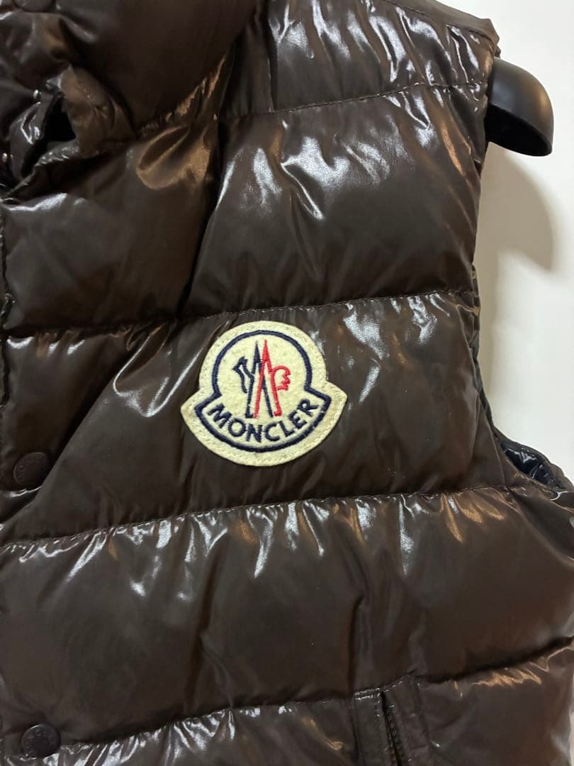 MONCLER ブラウン ダウンベスト