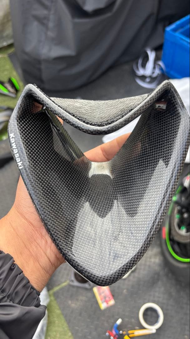 zx6r 2024 ラムエアダクト　カーボン　カバー