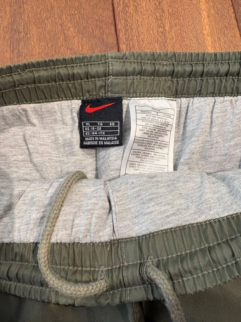 90s NIKE ナイロンパンツ　ワイドストレート　サイドジップ　ライナー付き
