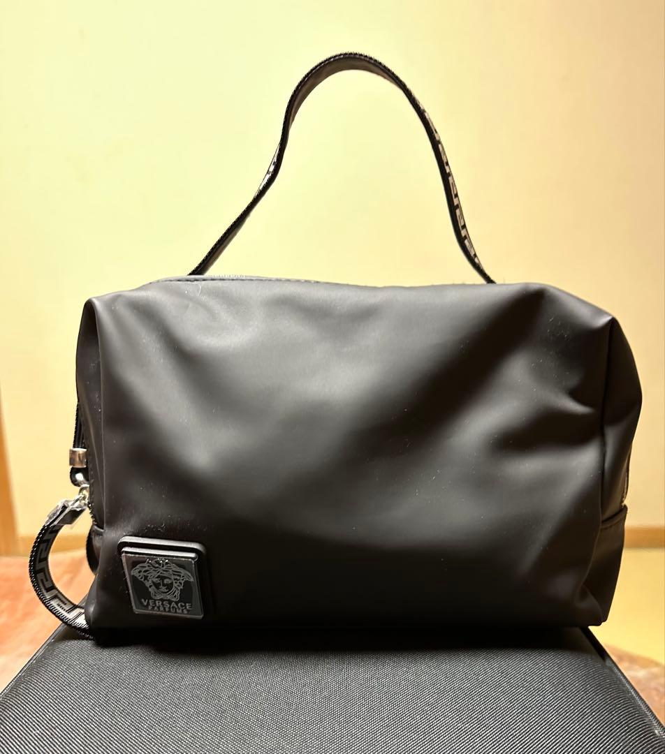 新品未使用VERSACE ヴェルサーチブラック トラベルポーチ　バック