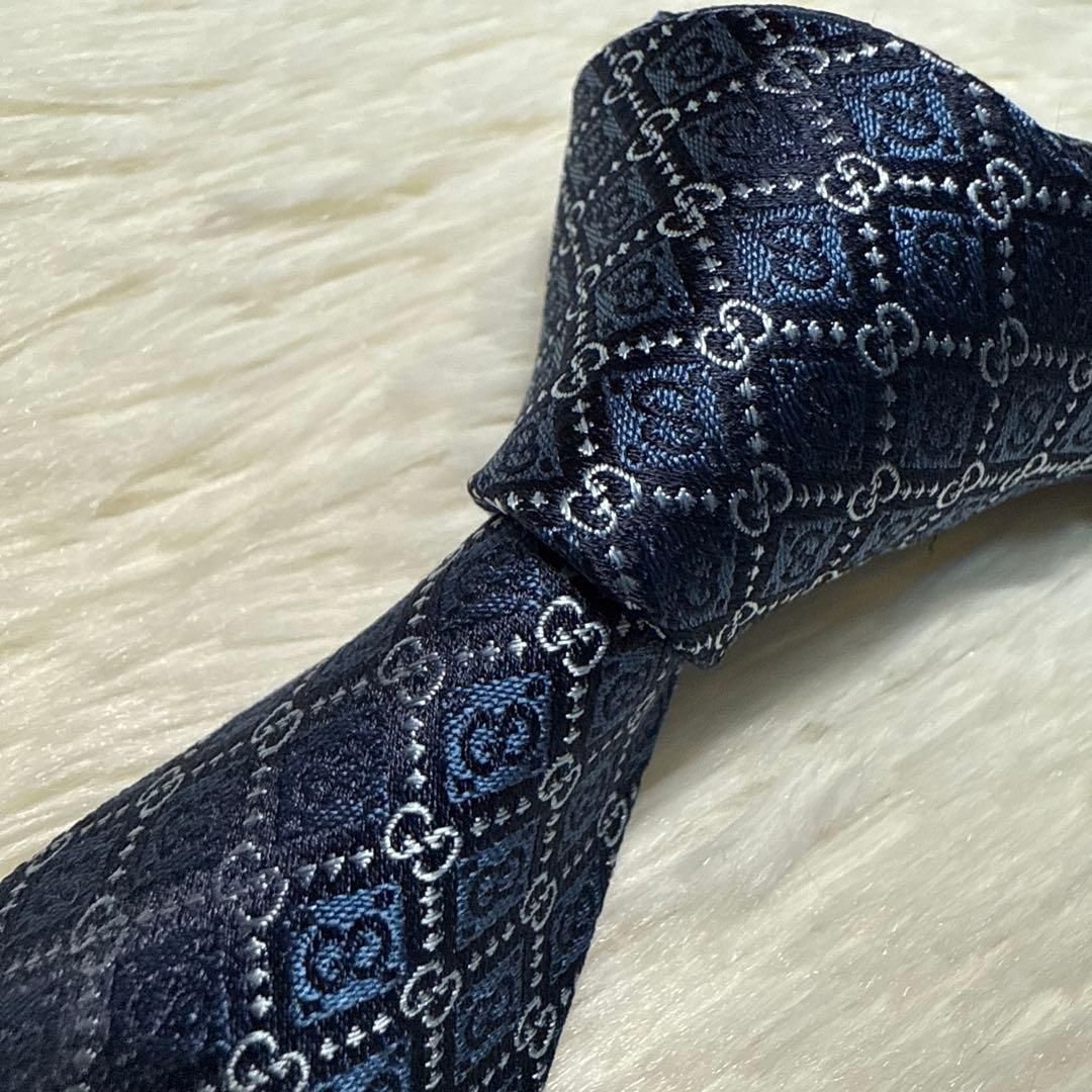 【未使用級】GUCCI ネクタイ　高級シルク　ジャガード　GG柄