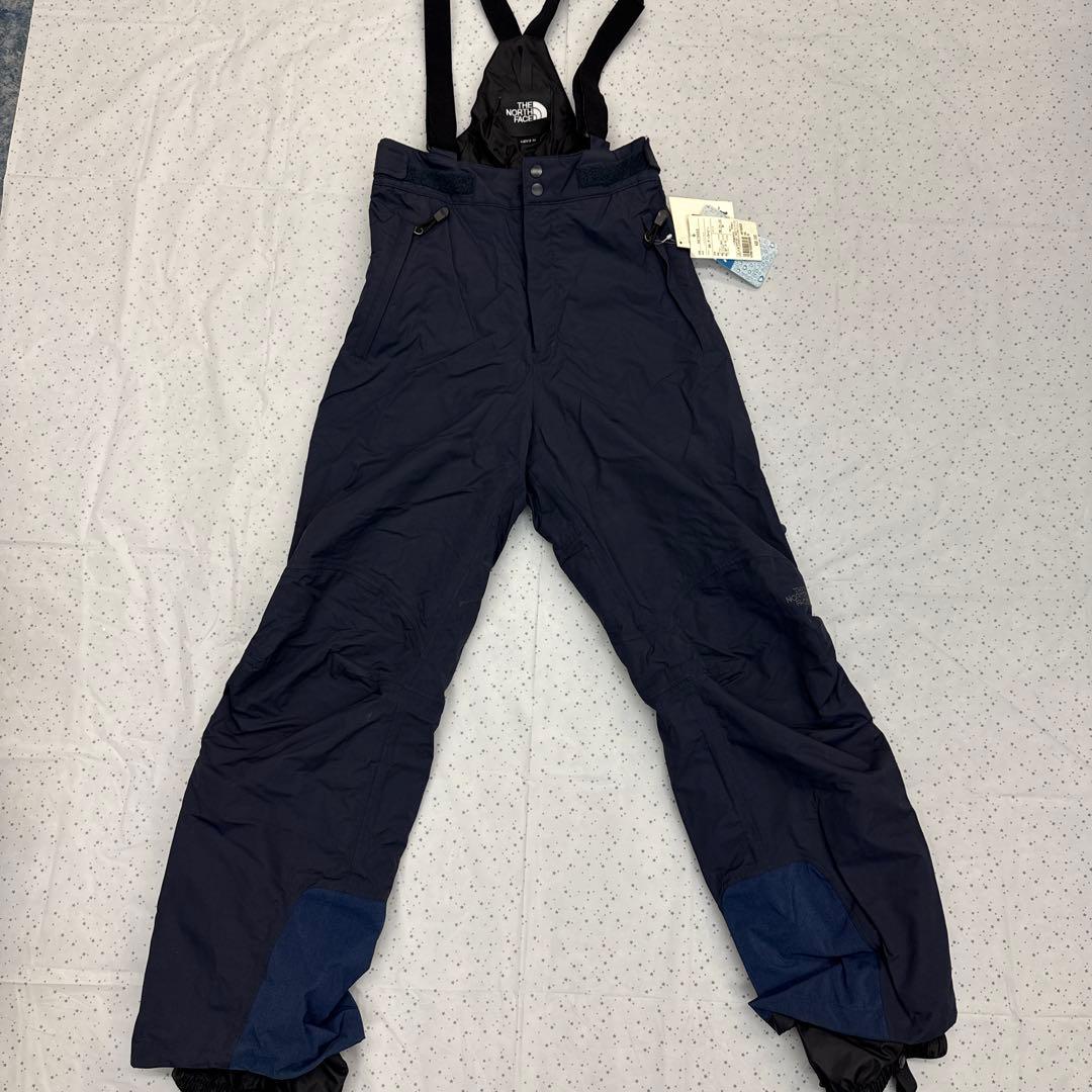 【新品未使用】ノースフェイス　スキーウェア Mサイズ ネイビー