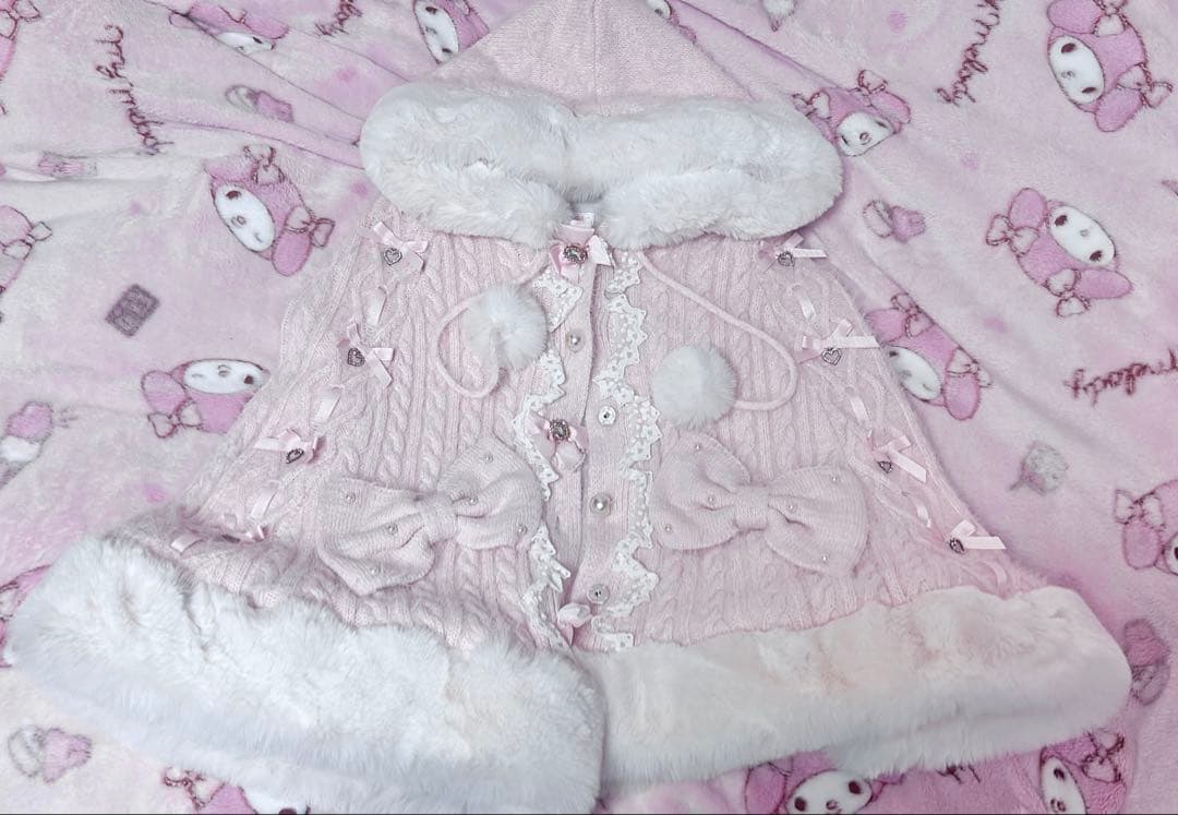 LIZLISA リズリサ ポンポンリボンニットファーポンチョ ピンク