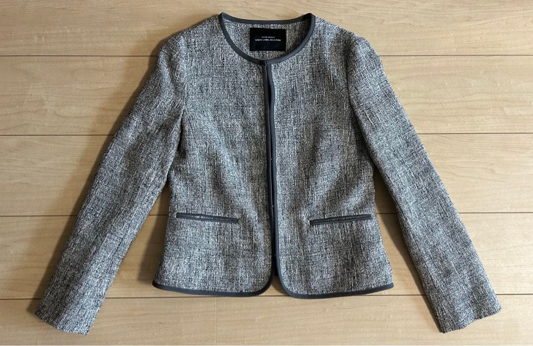 新品未使用【UNITED ARROWS】ツイード ノーカラー スーツ 入学式