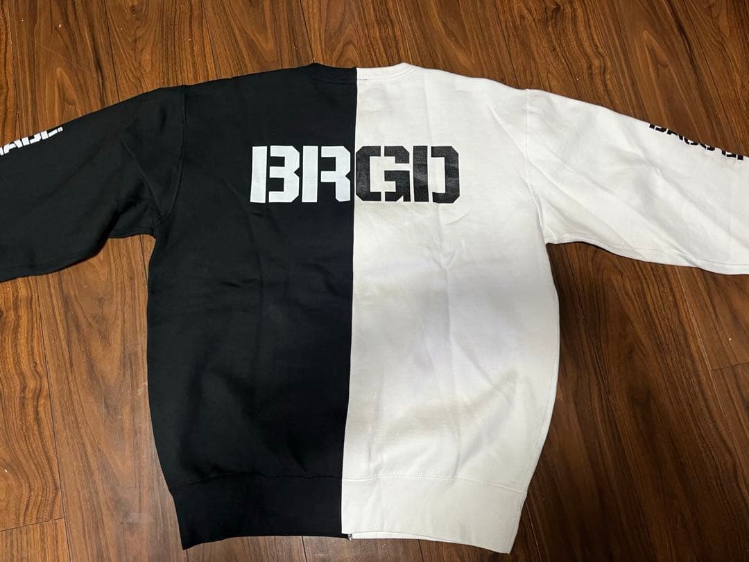 バスブリゲード　トレーナー　XL