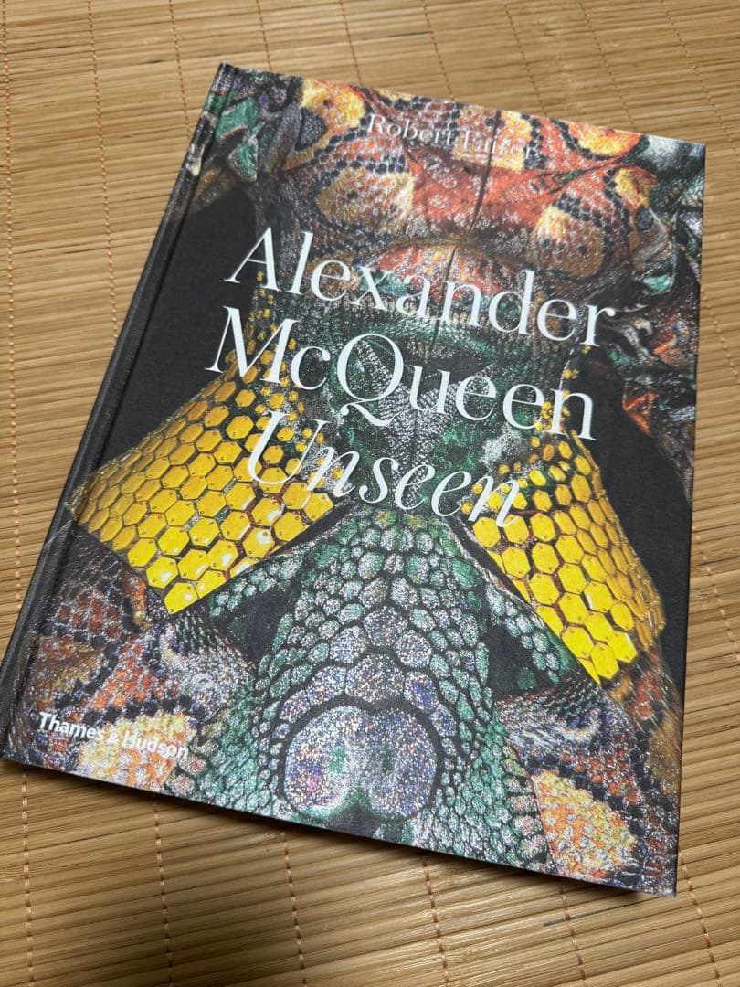 Alexander McQueen 写真集