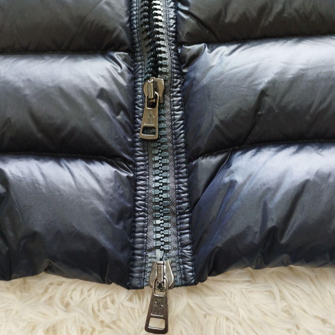 MONCLER モンクレール BARTHOLOME フーディー ダウンベスト　2