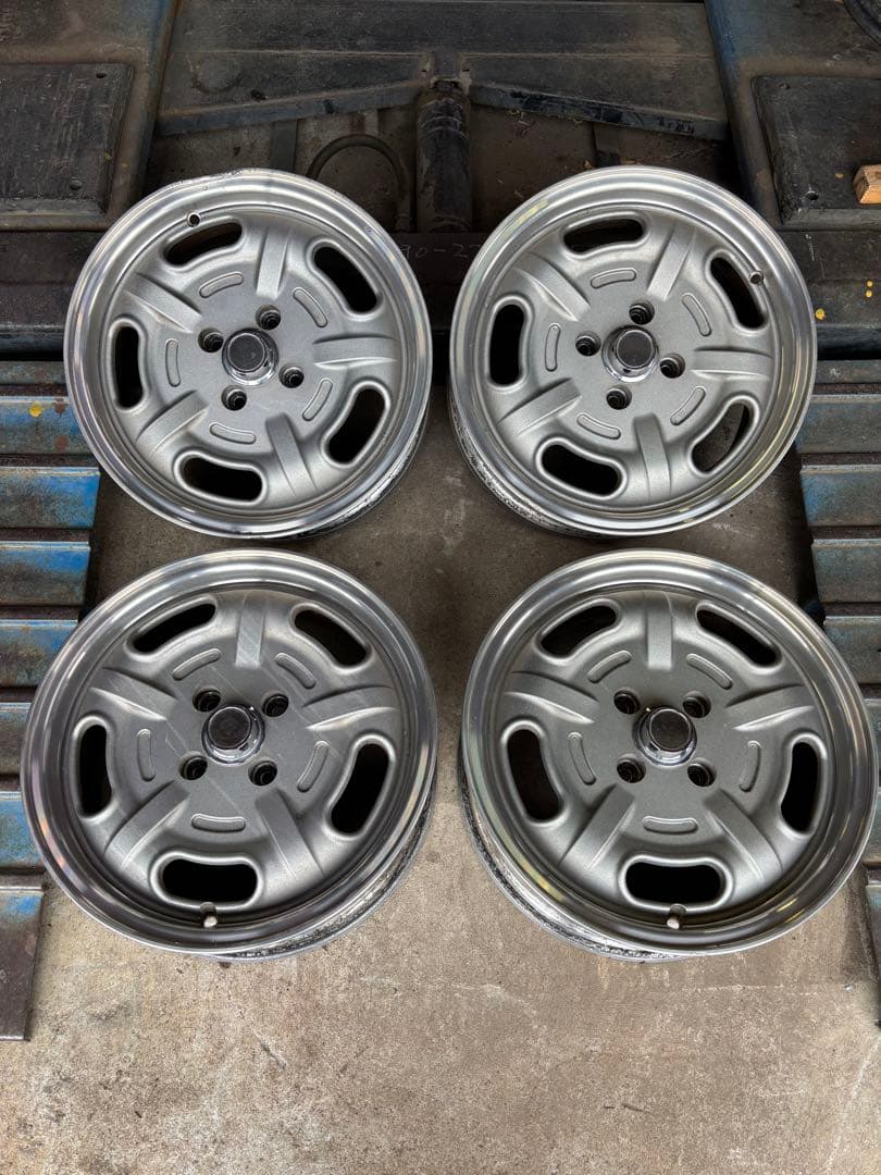 ムーンアイズスピードマスター15インチ