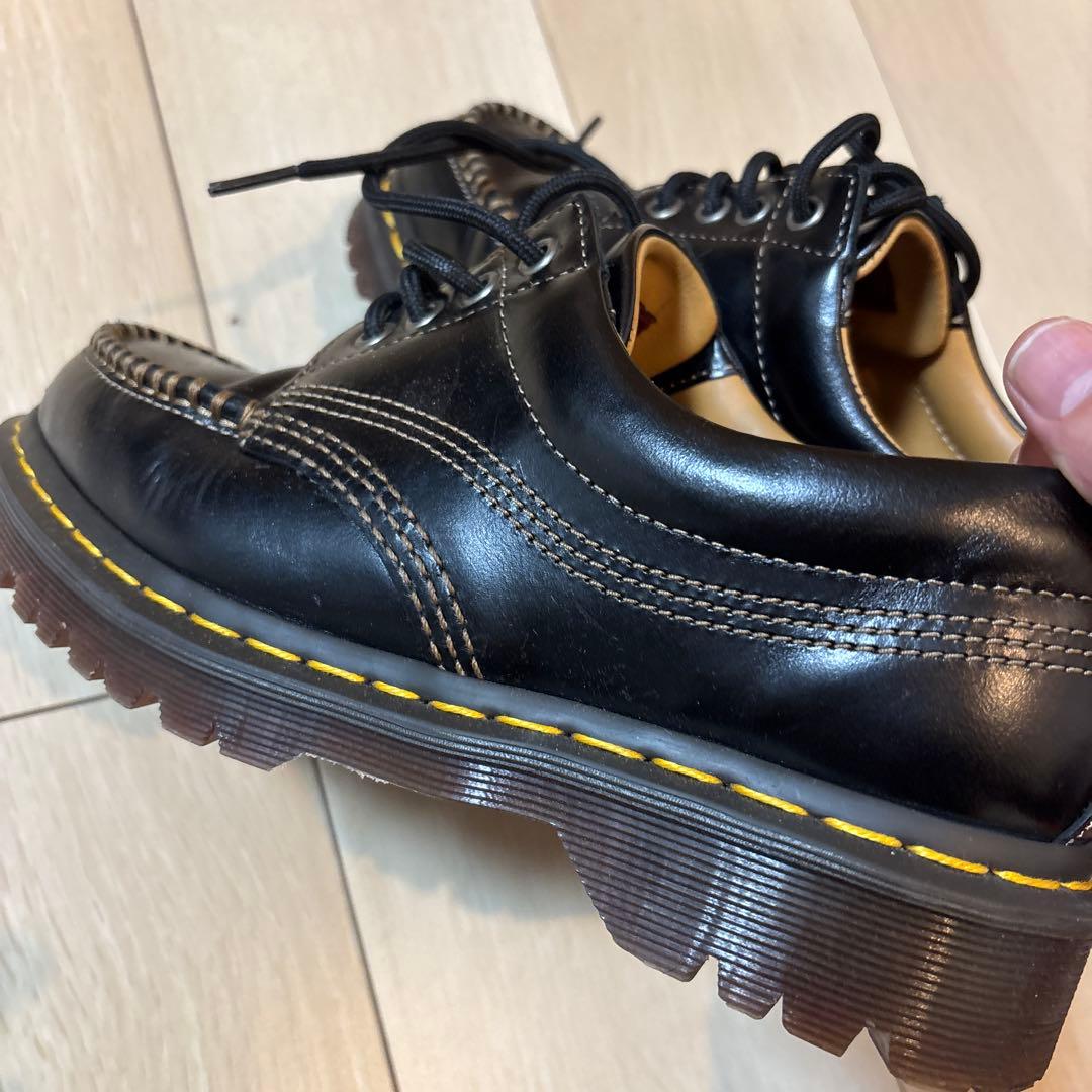 Dr. Martens 黒 モカシン 革靴