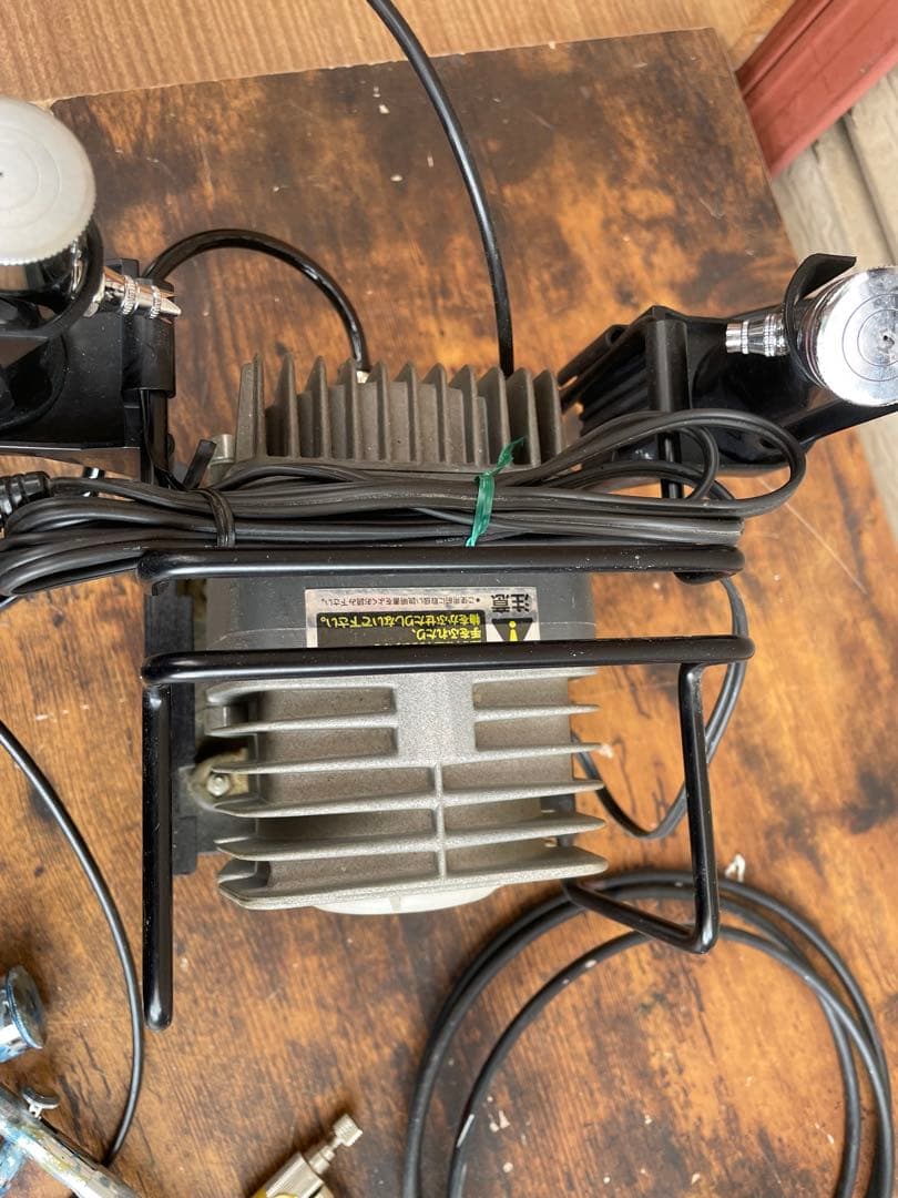 エアブラシ　コンプレッサーなどセット