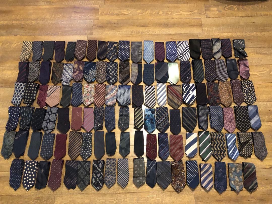 ネクタイまとめ売り　118本　ニナリッチ　イブサンローランなど