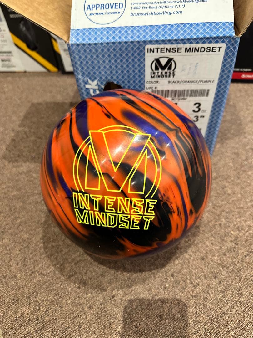 【新品】インテンスマインドセット　ブランズウィック　ボウリング15ポンド　ボール