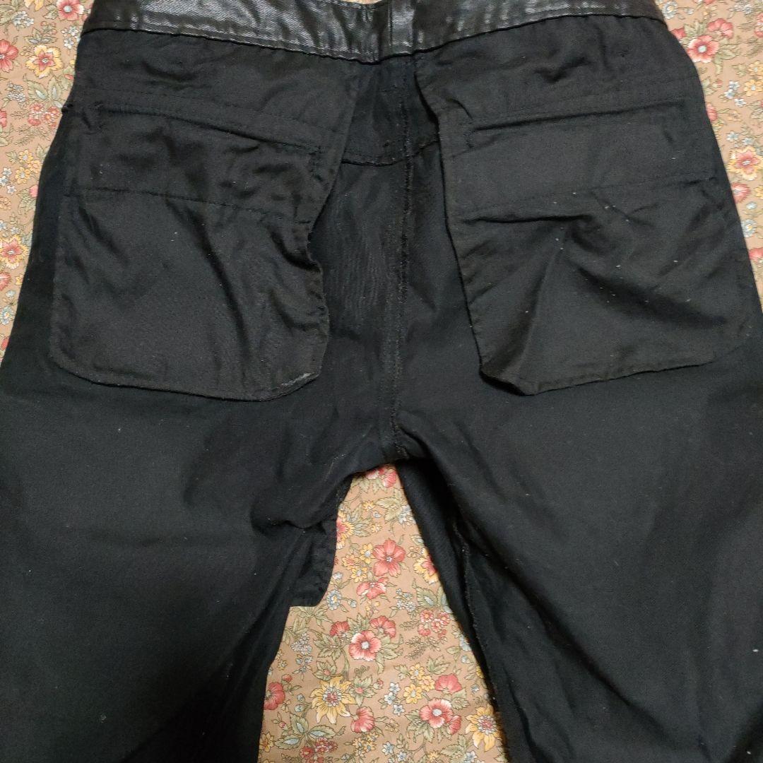 ブラック合成皮革パンツ
