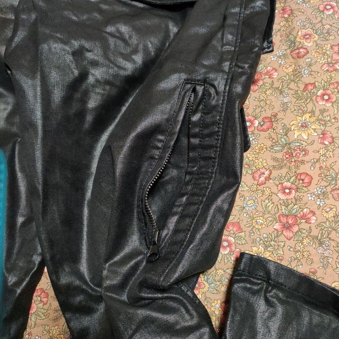 ブラック合成皮革パンツ