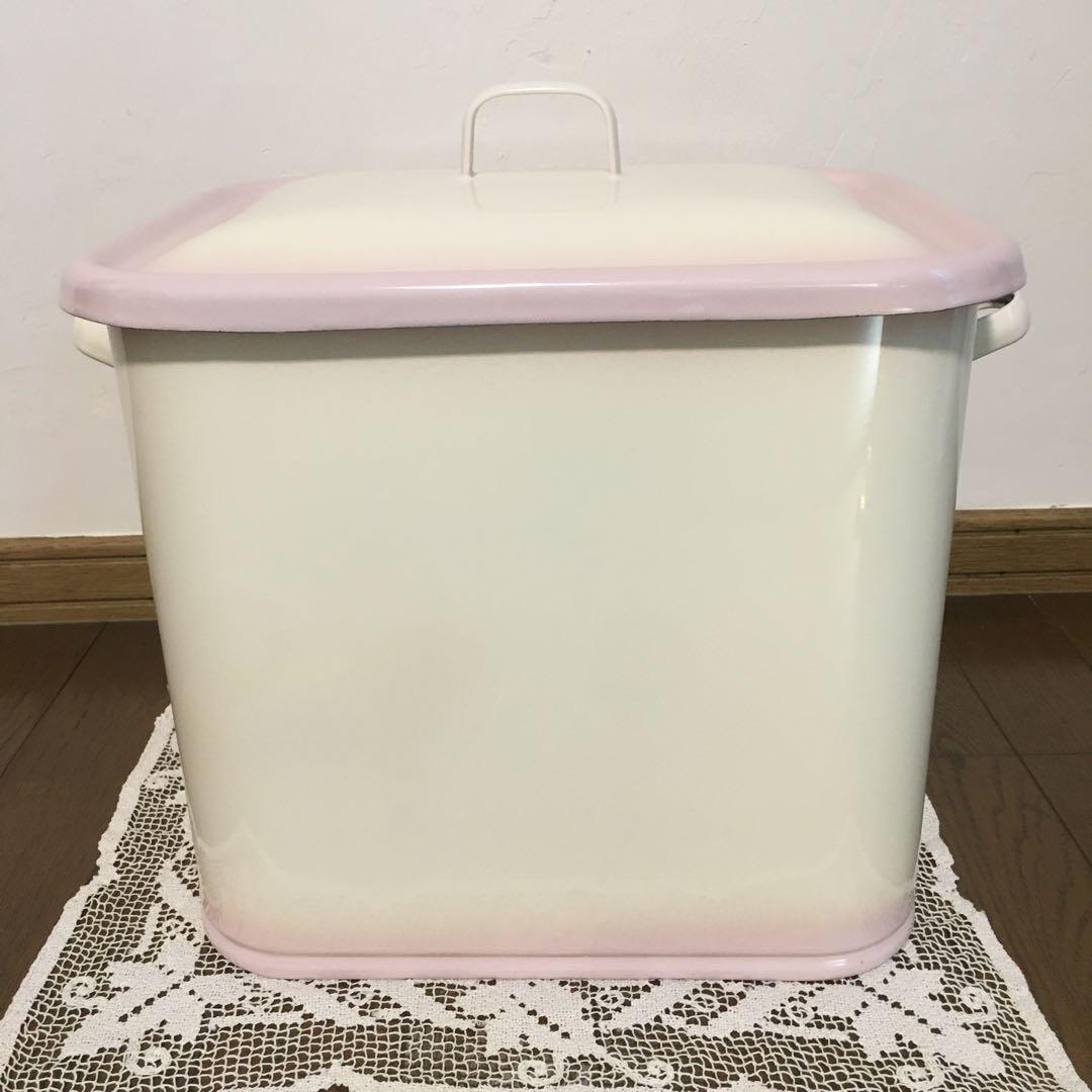 ❤︎イマン❤︎ダイアナローズホーロービート入りBOX缶