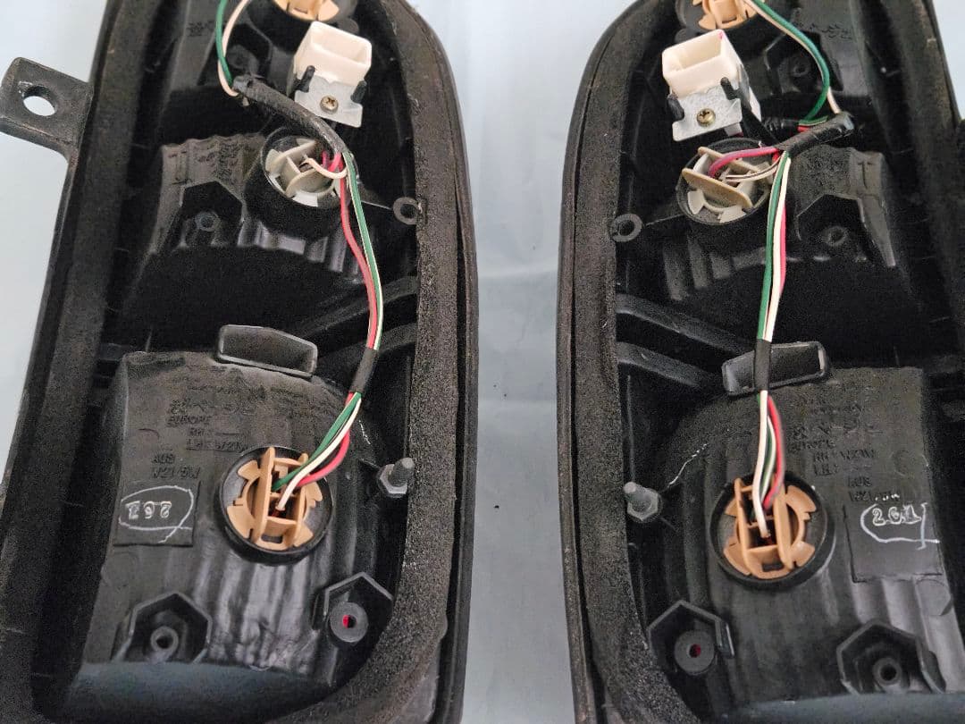 95プラド　純正テールランプ⇒プラド