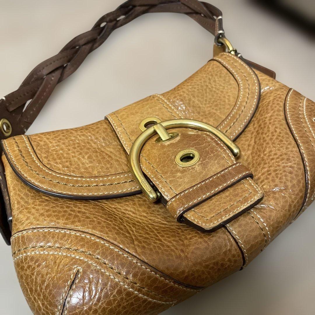 ブラウンレザーショルダーバッグ