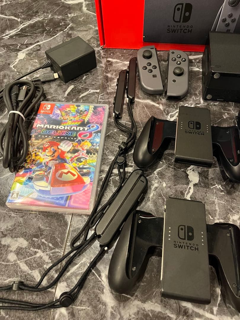 Switch本体グレー+マリオカート+ジョイコン+ジョイコングリップ