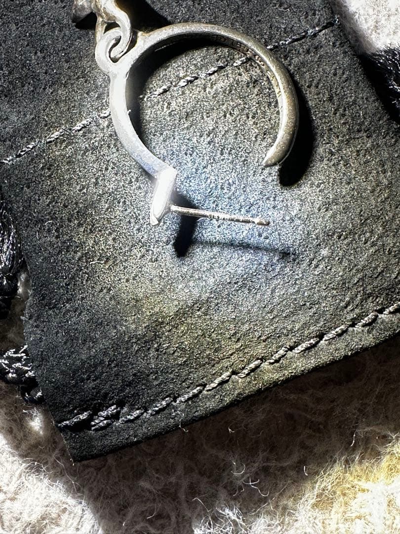 クロムハーツピアス片耳用