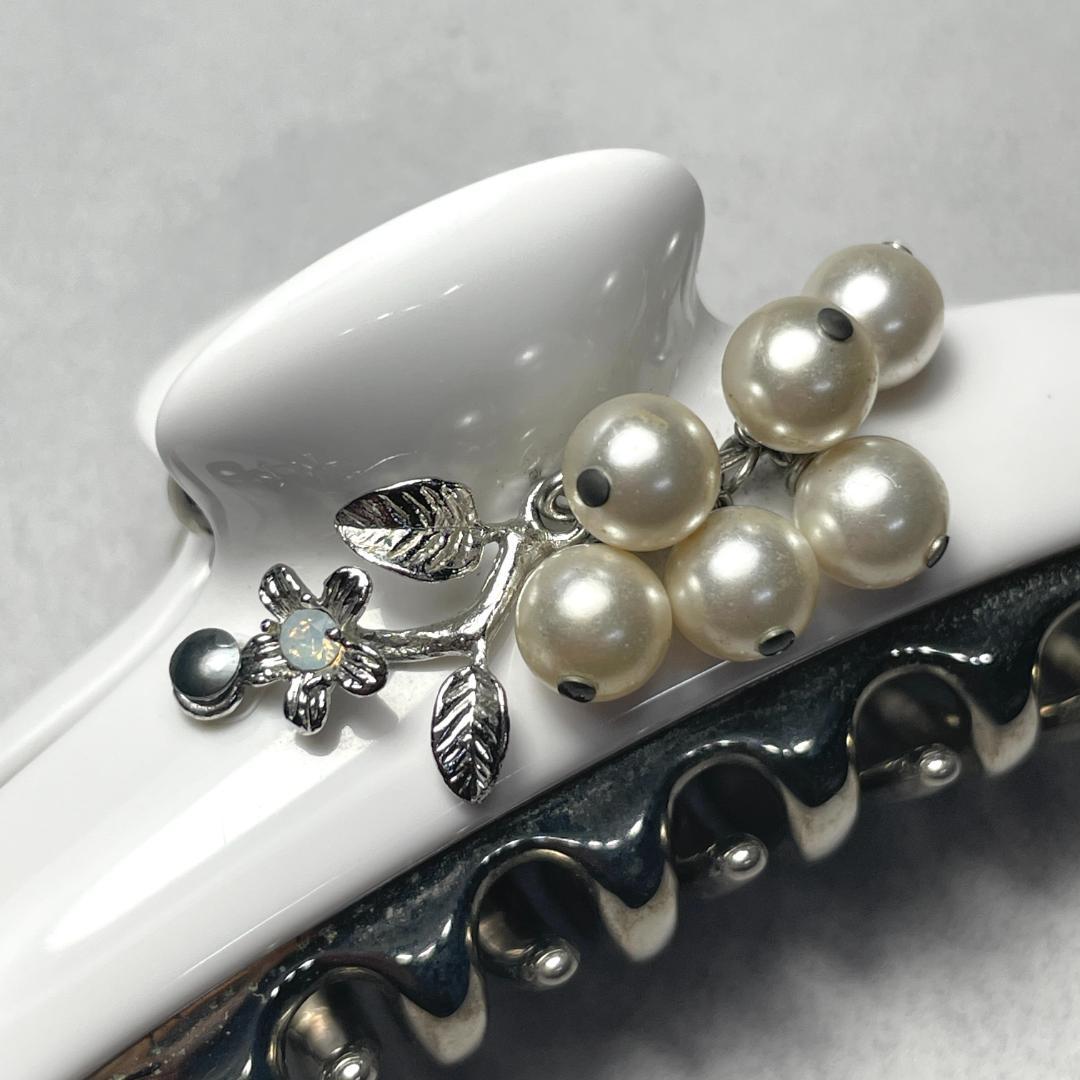 acca アッカ ヘアクリップ Mサイズ ミドル パール装飾 ホワイト シルバー