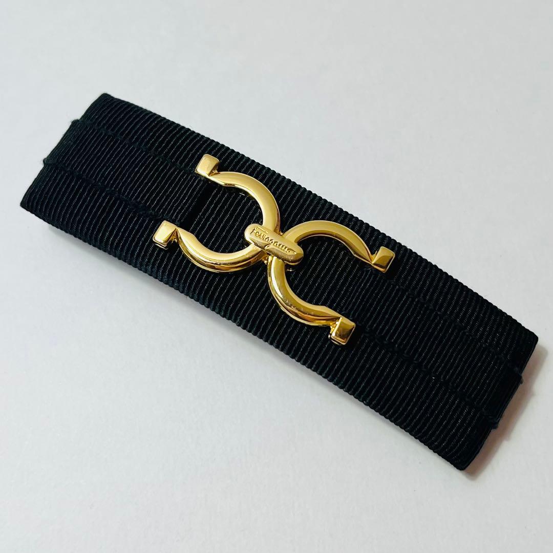 フェラガモ　バレッタ　ブラック×ゴールド　ガンチーニ