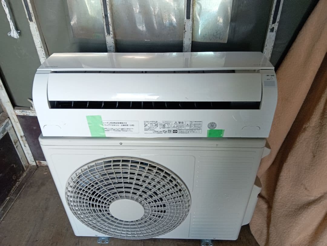 日立 ルームエアコン AJシリーズ 14畳・RAS-AJ40R2-W・24年製